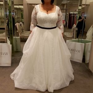 Oleg Cassini Wedding Dress